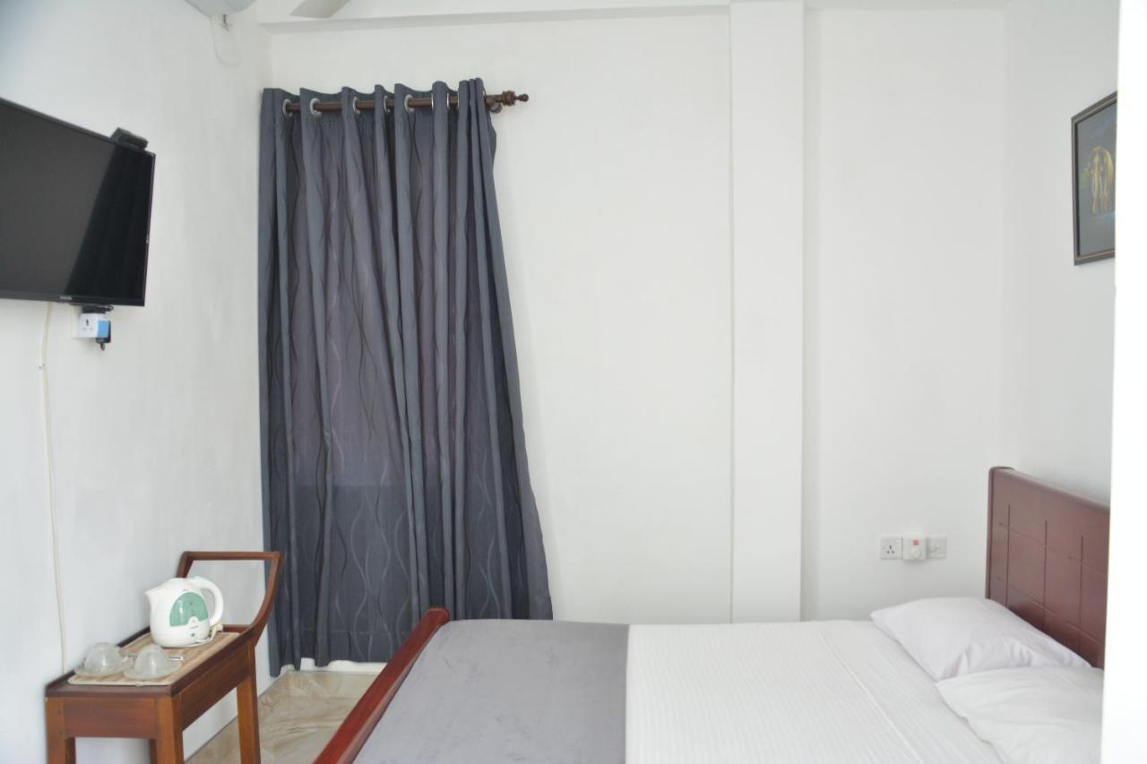 Yolanda Villa Negombo Bagian luar foto
